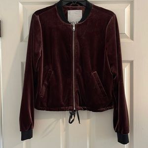 NVLT women’s jacket